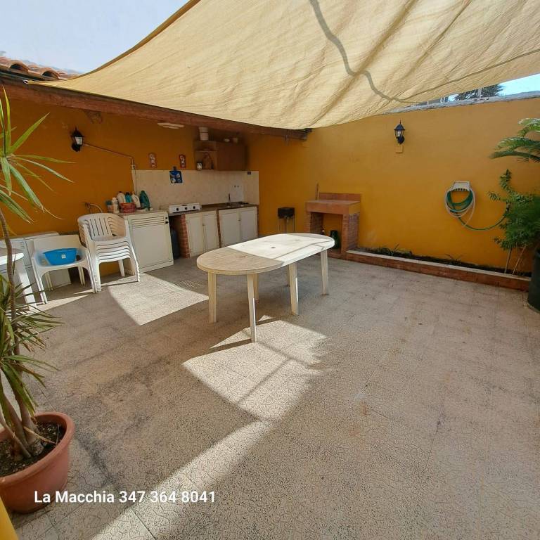 casa indipendente in affitto a Rometta in zona Rometta Marea