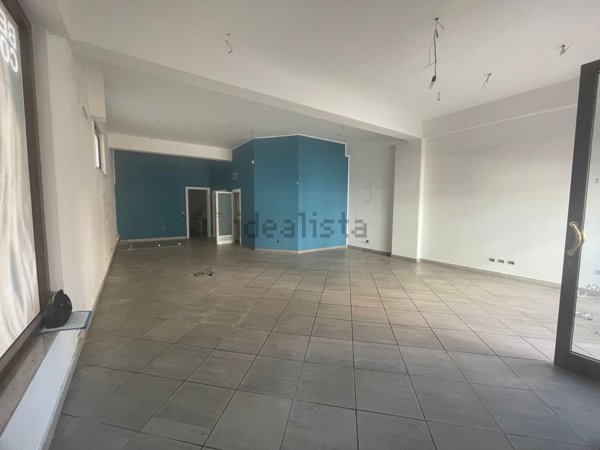locale commerciale in affitto a Rometta