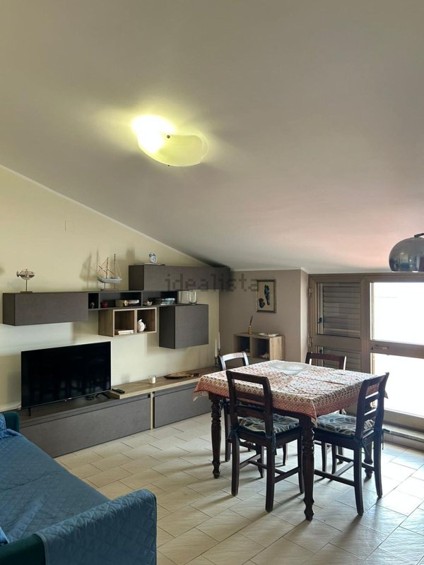 appartamento in affitto a Rometta