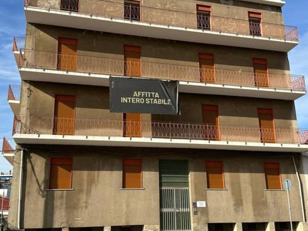 intera palazzina in affitto a San Filippo del Mela in zona Archi