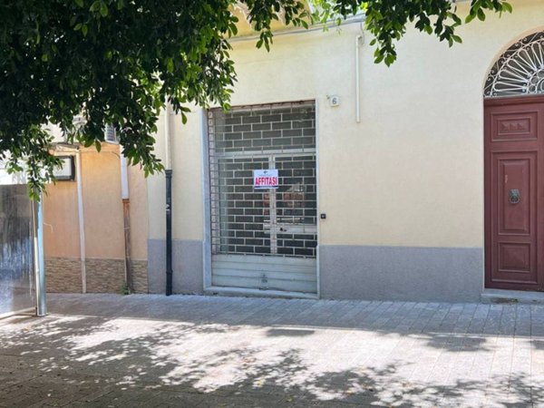 negozio in affitto a Sant'Agata di Militello