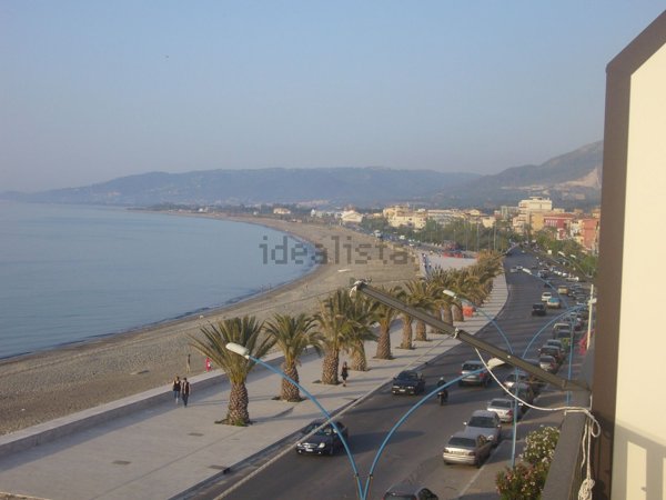 appartamento in affitto a Sant'Agata di Militello