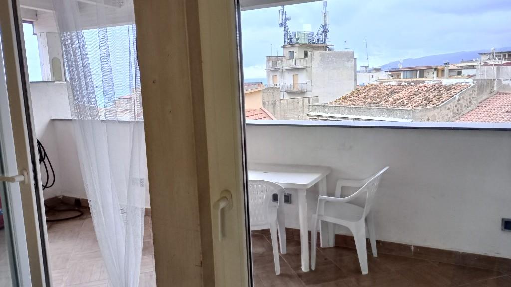 appartamento in affitto a Sant'Agata di Militello