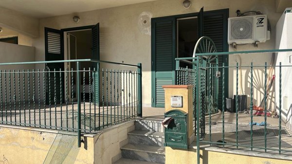 appartamento in affitto a Santa Teresa di Riva