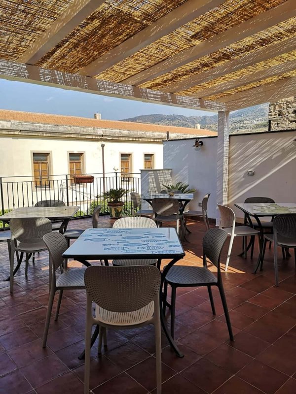 bivano in affitto a Santo Stefano di Camastra