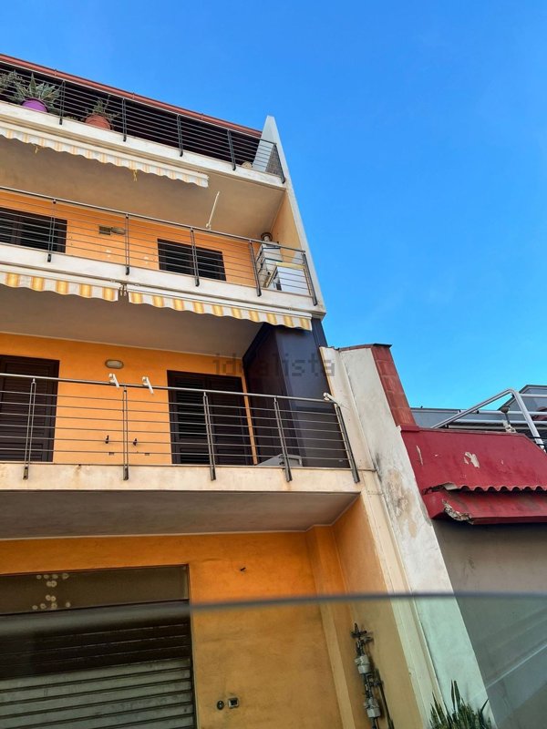 appartamento in affitto a Spadafora