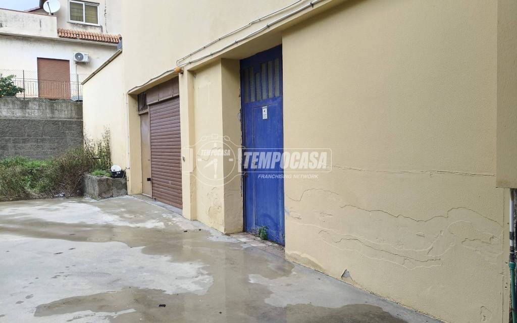 negozio in affitto a Spadafora