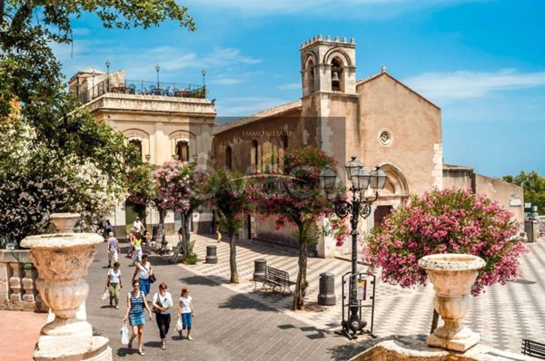 negozio in affitto a Taormina