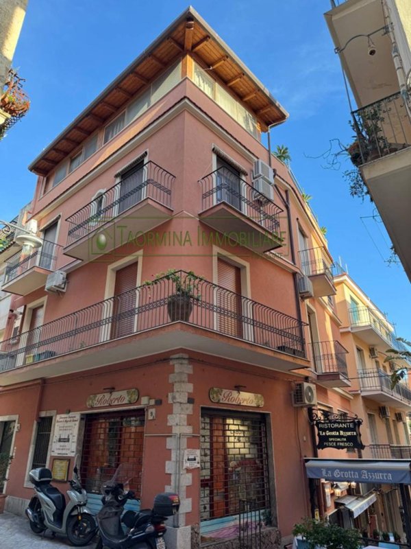 appartamento in affitto a Taormina