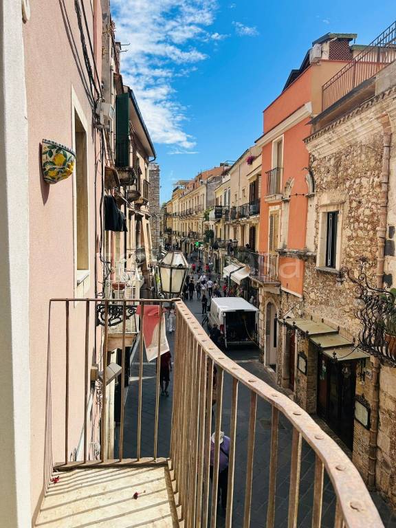 casa indipendente in affitto a Taormina