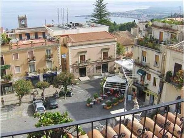 appartamento in affitto a Taormina