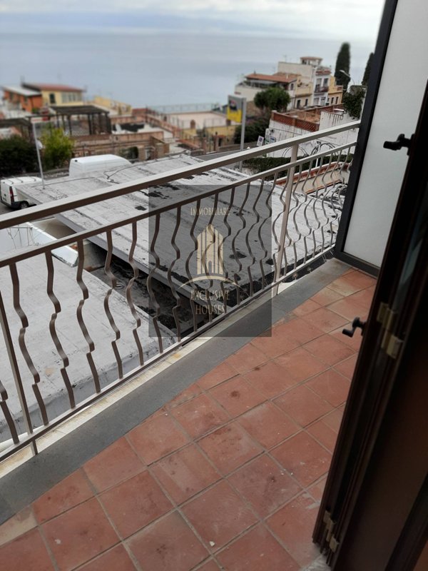 appartamento in affitto a Taormina in zona Spisone