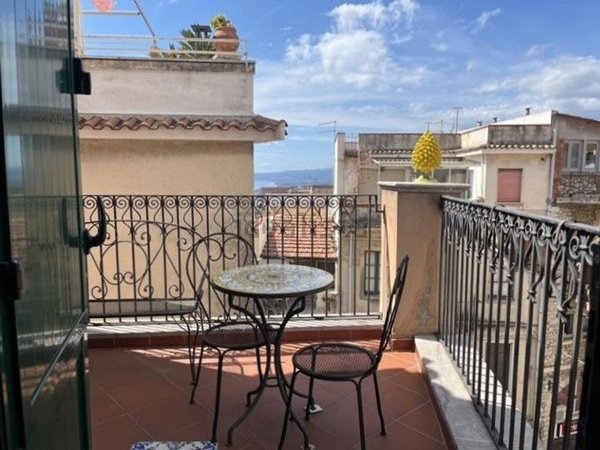 appartamento in affitto a Taormina in zona Villagonia