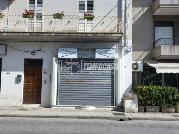 negozio in affitto a Villafranca Tirrena