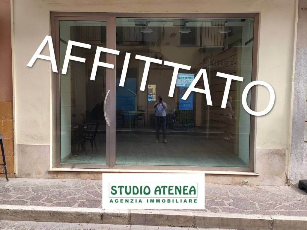 negozio in affitto ad Agrigento in zona Centro Storico