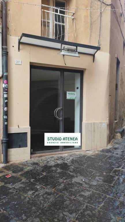 negozio in affitto ad Agrigento in zona Zingarello