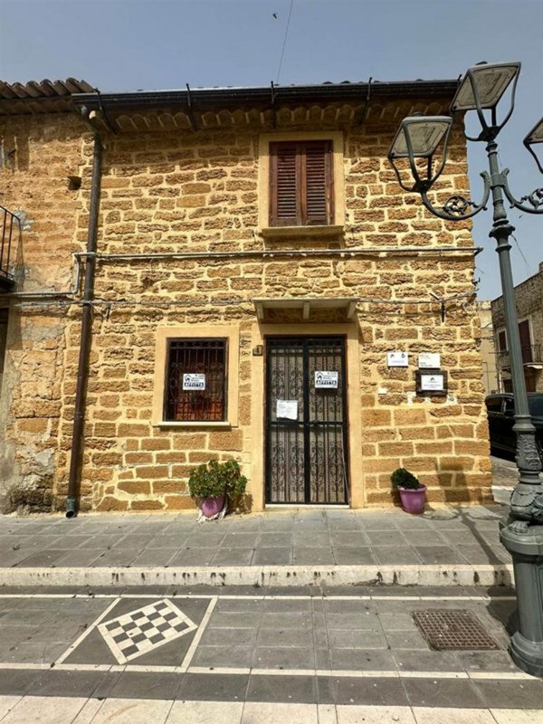 casa indipendente in affitto a Calamonaci