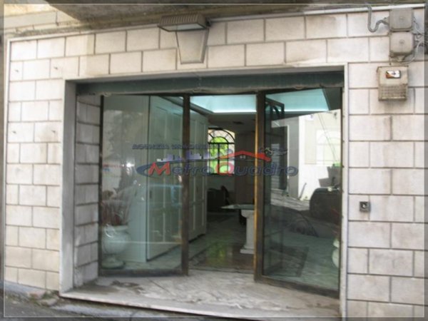 locale commerciale in affitto a Canicattì