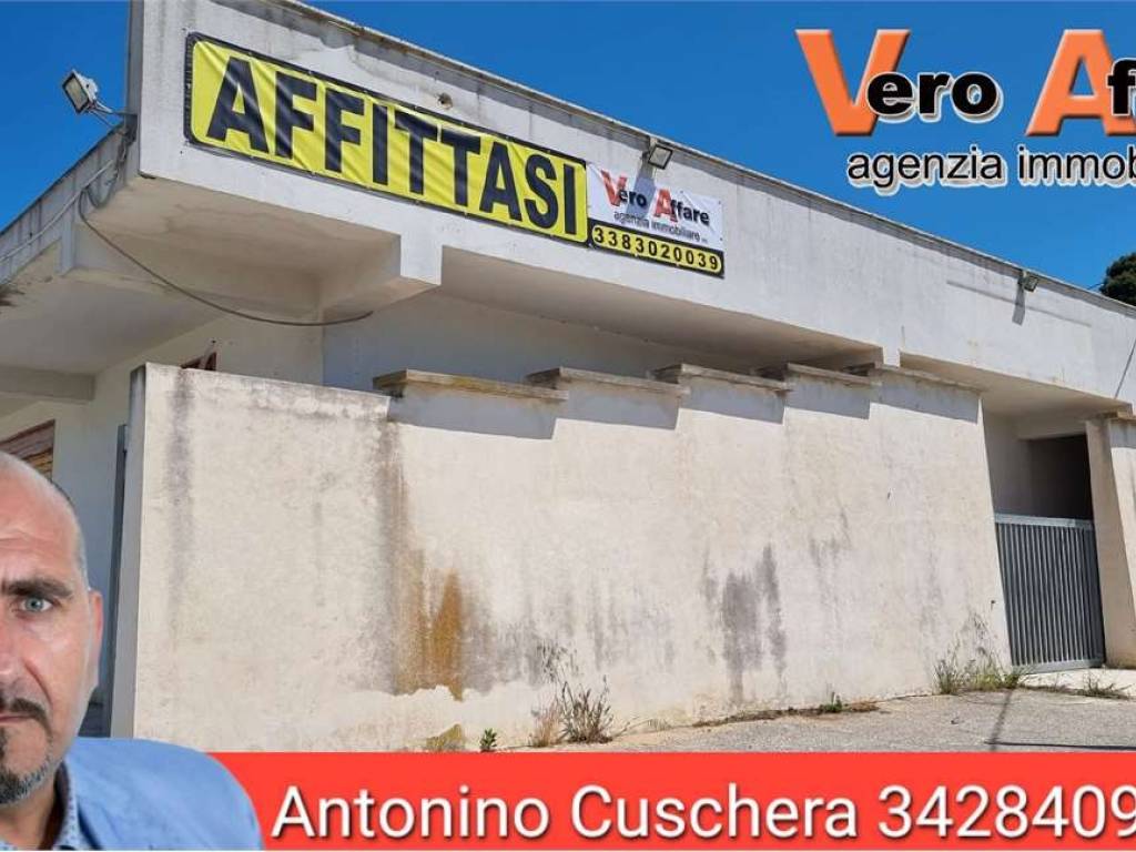 locale commerciale in affitto a Favara