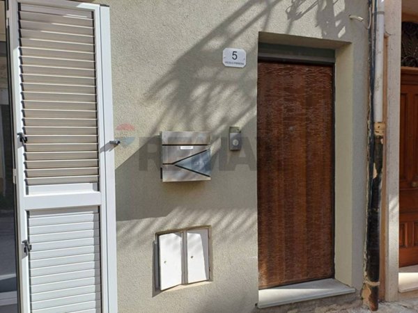 casa indipendente in affitto a Favara