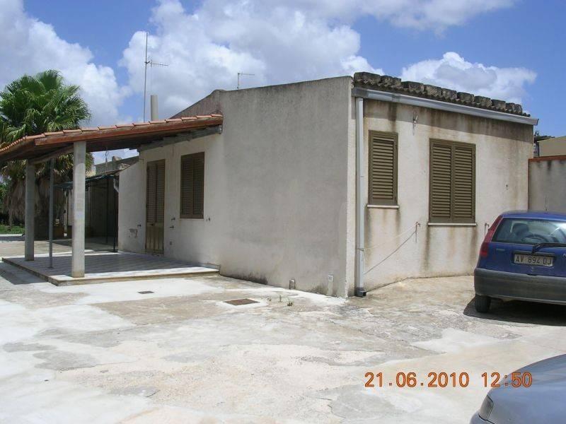 casa indipendente in affitto a Menfi