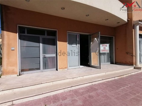 locale commerciale in affitto a Porto Empedocle