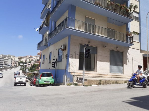 locale commerciale in affitto a Sciacca in zona Perriera
