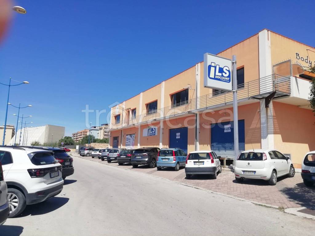 negozio in affitto a Sciacca in zona Perriera