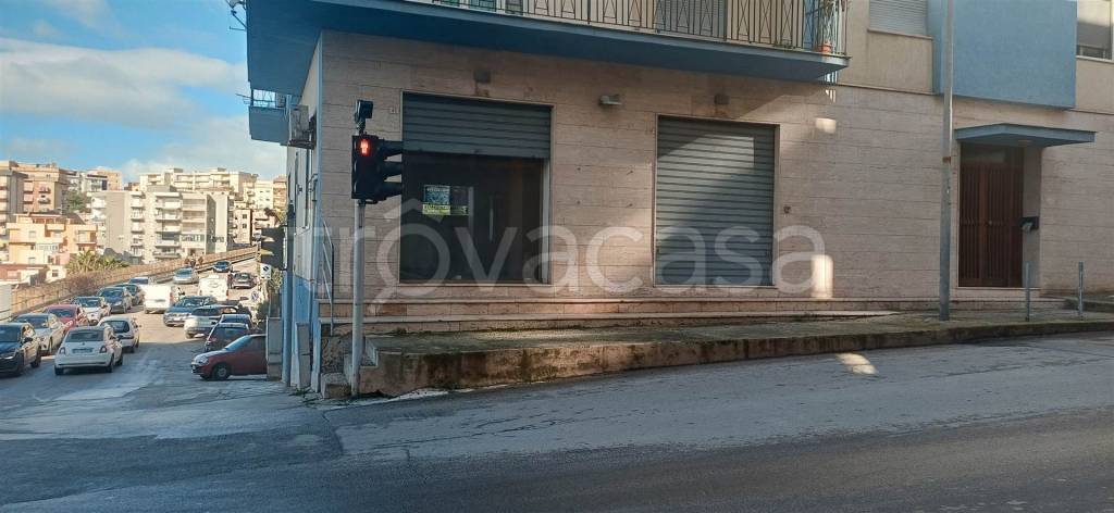 negozio in affitto a Sciacca