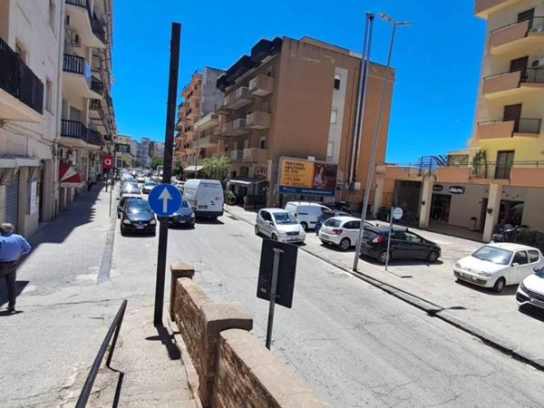 negozio in affitto a Sciacca