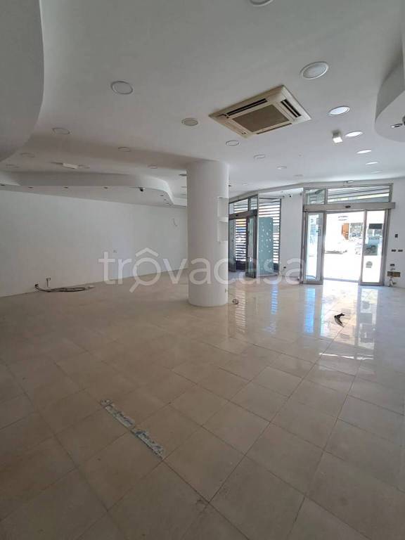 negozio in affitto a Sciacca