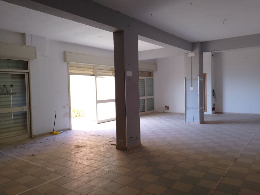 negozio in affitto a Sciacca