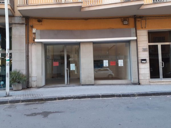 negozio in affitto a Caltanissetta