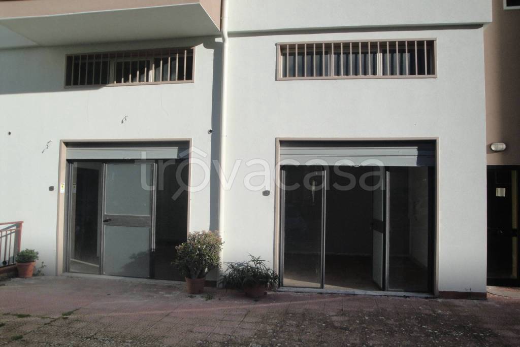 negozio in affitto a Caltanissetta