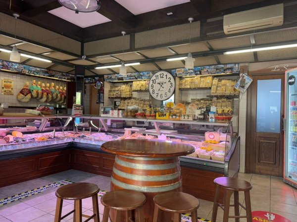 negozio in affitto a Caltanissetta