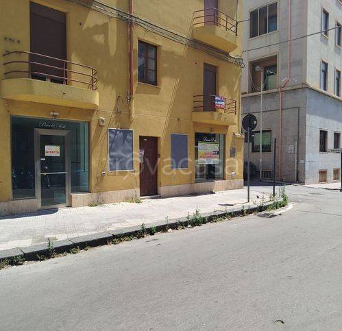 negozio in affitto a Caltanissetta