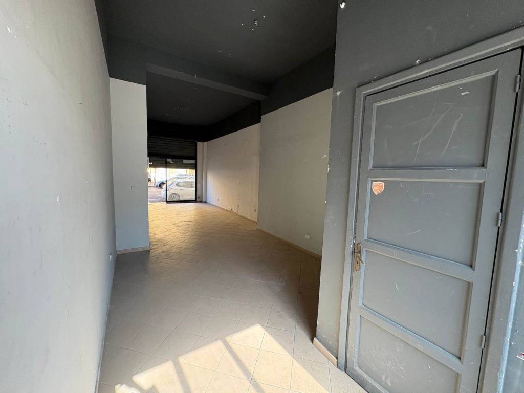 negozio in affitto a Caltanissetta