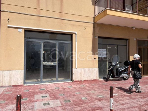 negozio in affitto a Caltanissetta
