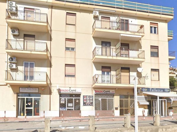 negozio in affitto a Caltanissetta