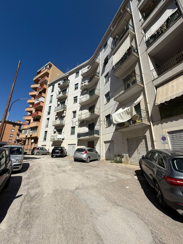 ufficio in affitto a Caltanissetta