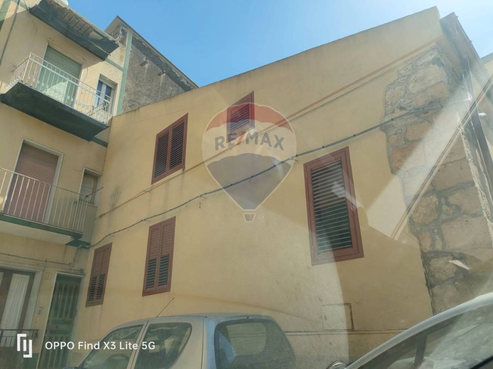 locale commerciale in affitto a Gela