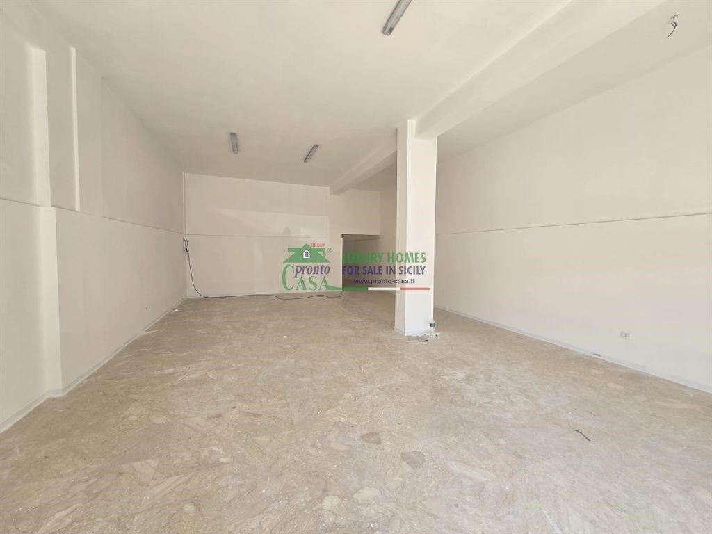 negozio in affitto a Gela in zona Centro Storico