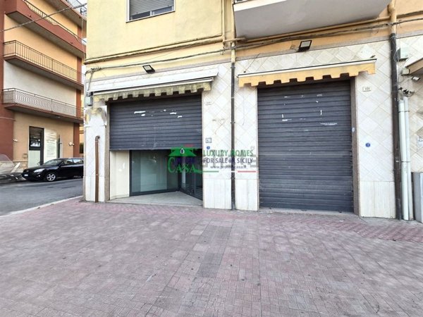 locale commerciale in affitto a Gela