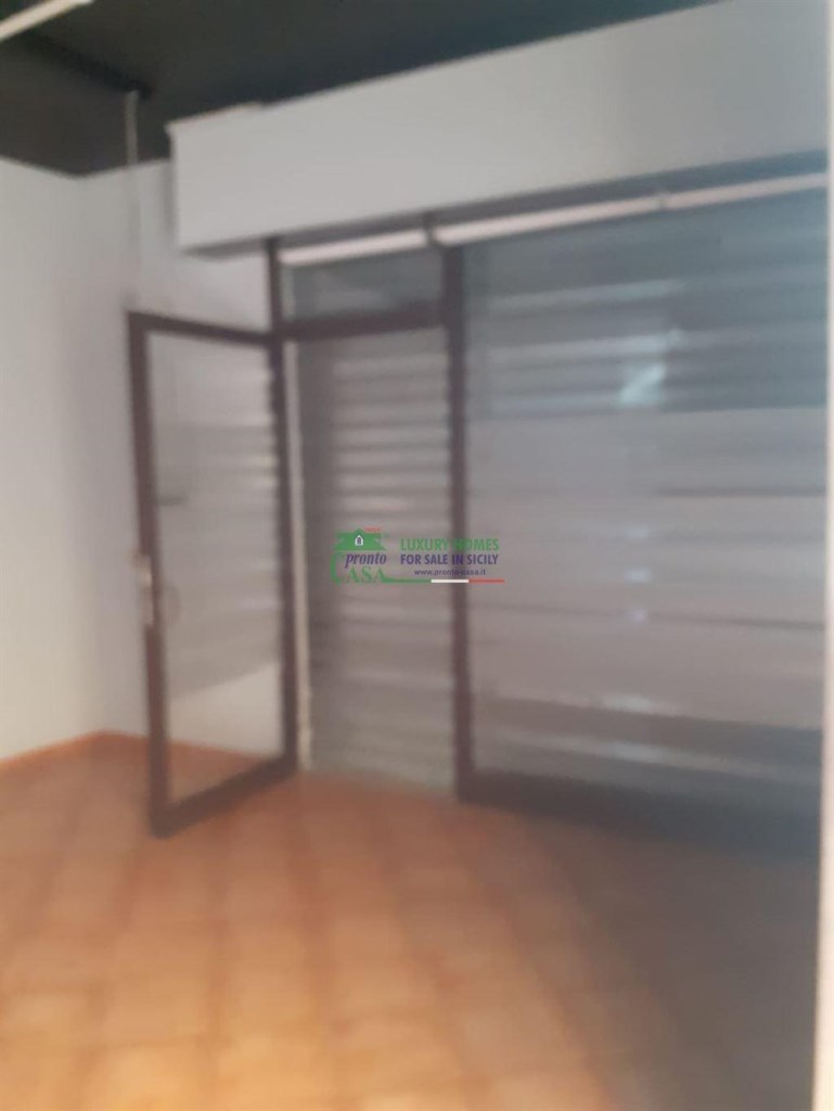 negozio in affitto a Gela in zona Centro Storico