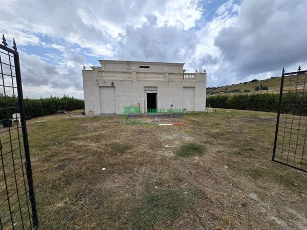 locale commerciale in affitto a Gela