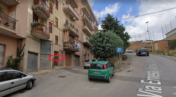 locale commerciale in affitto a San Cataldo