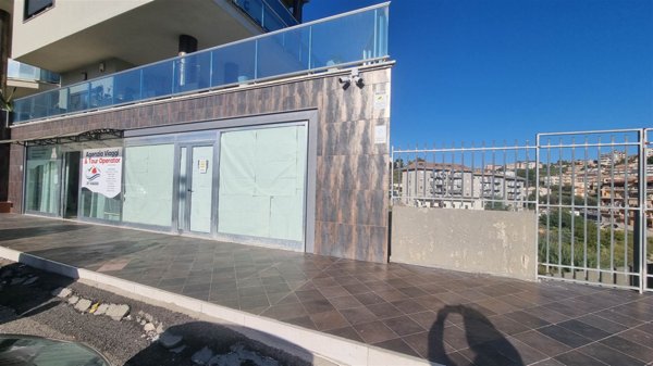 locale commerciale in affitto a San Cataldo
