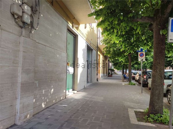 locale commerciale in affitto a San Cataldo