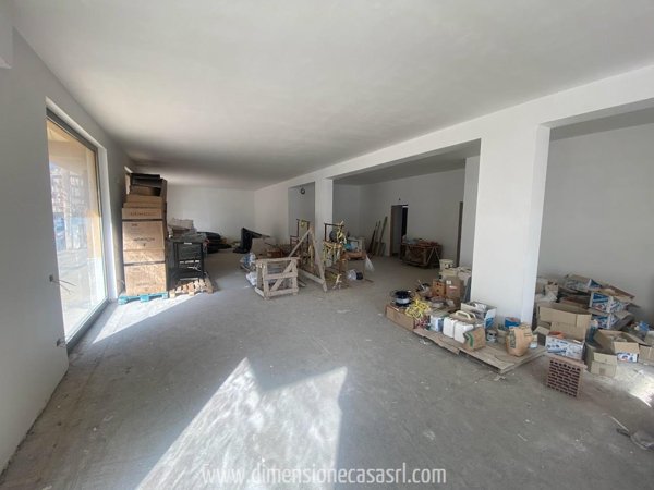 locale commerciale in affitto a San Cataldo