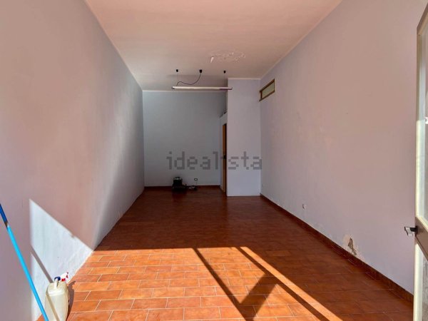 locale commerciale in affitto a San Cataldo